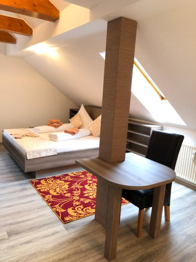 Hotel Goldenesvogtland Adorf Eksteriør billede