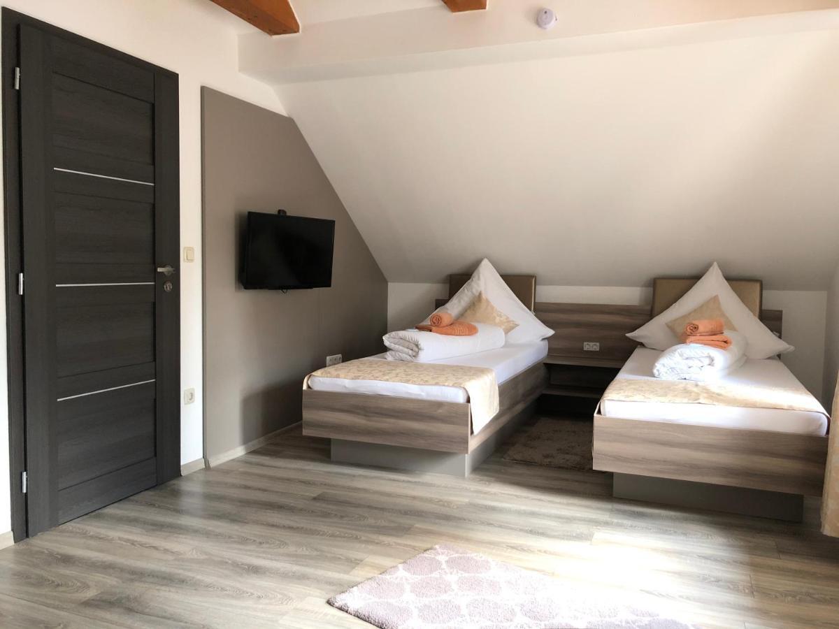 Hotel Goldenesvogtland Adorf Eksteriør billede