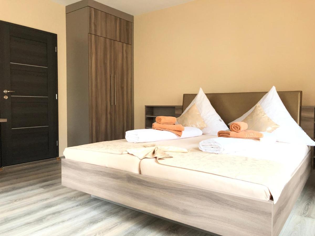 Hotel Goldenesvogtland Adorf Eksteriør billede