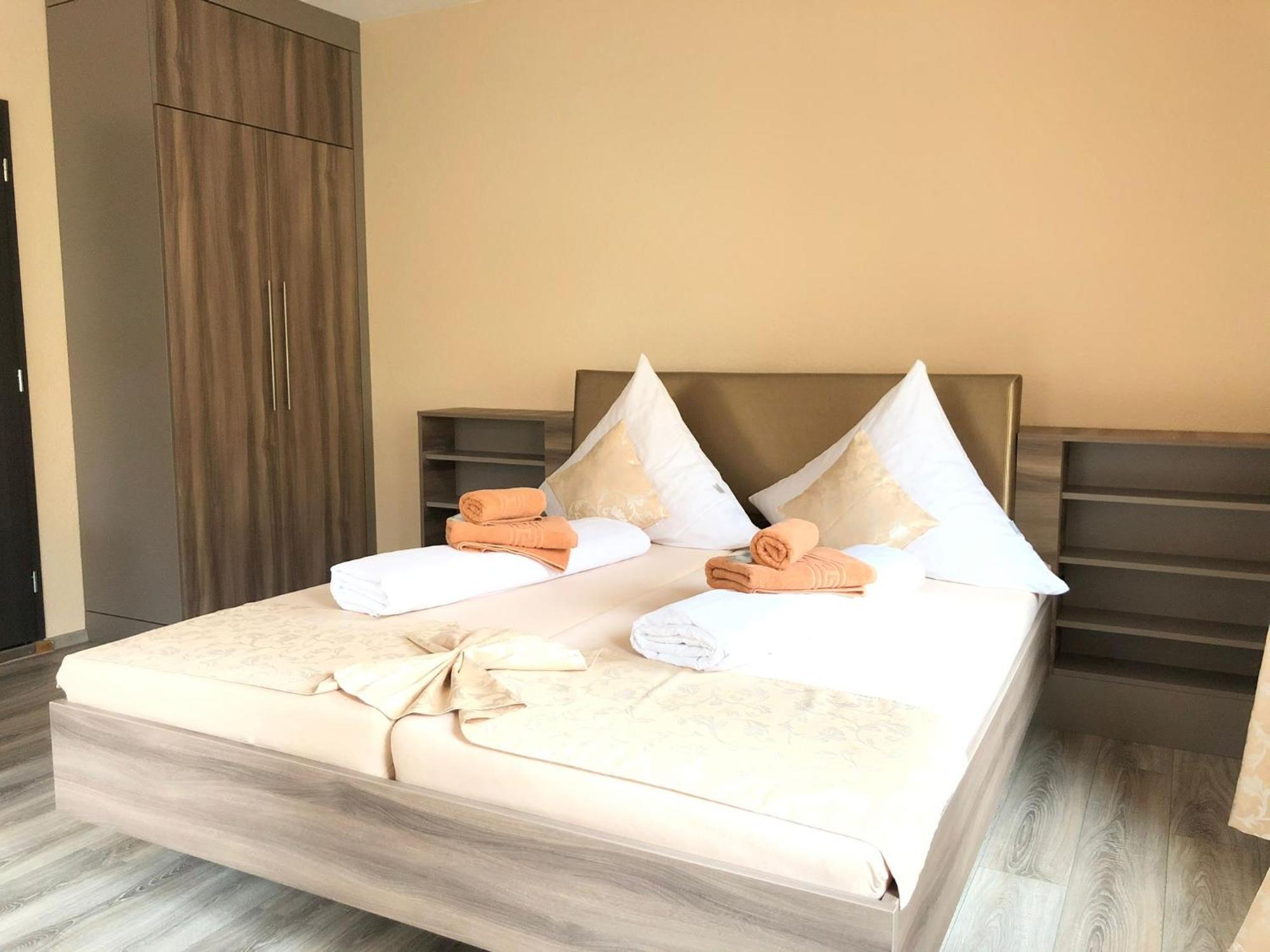 Hotel Goldenesvogtland Adorf Eksteriør billede